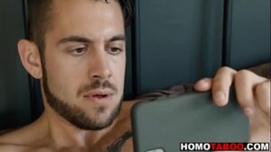 Filme porno gay assistindo porno com.hetero