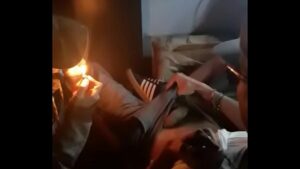 Fumando um baseado e fudendo o gay