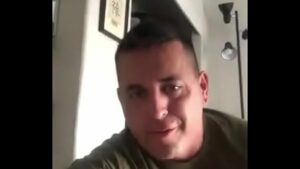 Militar roludo fodedor de macho gay
