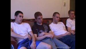 Punheta circle jerk hidden cam