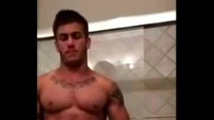 Vídeo porn gay de pietro hoffman xvideos.com