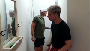 Vídeo pornô brasileiro gay novinho amador