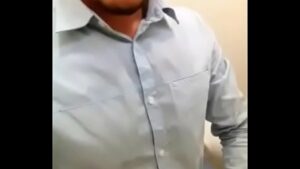 Videos caseiros gays engolindo porra no banheiro