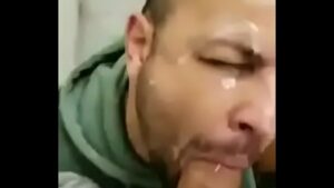 Videos engolindo leite gay