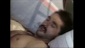 Xvideos gay exibindo peludo