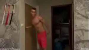 Devorando o amigo gay video