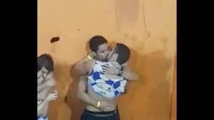Foliões atleticanos gays pulando carnaval