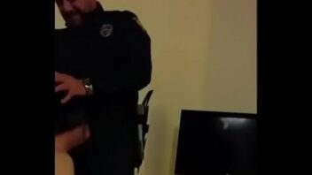 Policial gay porno amador
