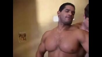 Porno gay brasileiro escondido