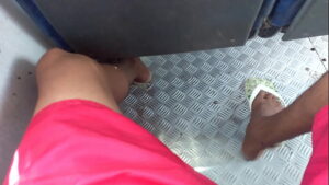 Porno gay garoto pego no onibus