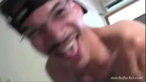 Videos gay comeuda com tesão padrasto cu