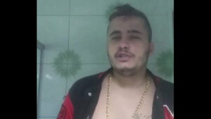 Conto erótico segredo vovô urso gay