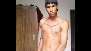 Cute juvenil teen gay novinho lisinho vintage