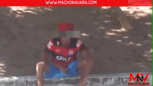 Gay beija torcedores flamengo