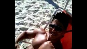 Orgia gay em praia deserta