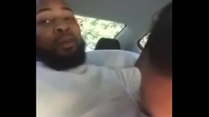 Porno gay npvinho pagando boquete depois do baile no carro