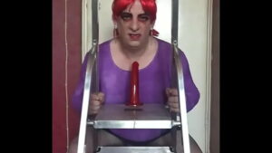 Vídeo gay com travesti