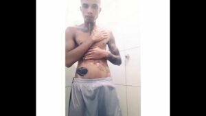 Videos de banho gay coletivo