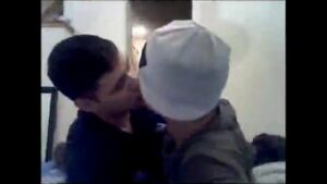 Videos gays preto traindo namorado