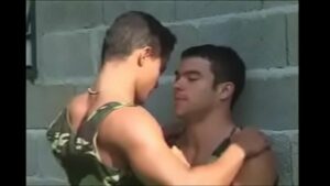 Filme porno de gays brasileiros fazenfo sexo
