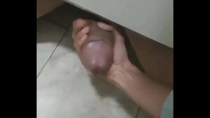 Gifs porno gay banheiro