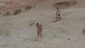 Xnxx gay na praia de nudismo
