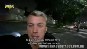 Xvideos gay dotado macho de quatro