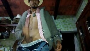 Cowboy sarado comendo gay