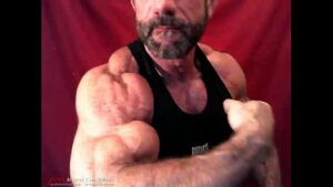 Dad muscle gay videos