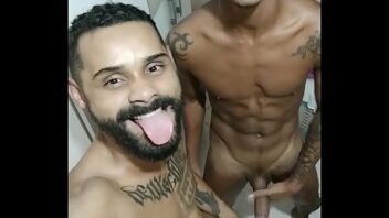 Favela gay assitir