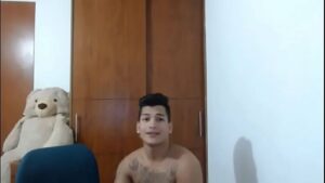 Gay operado pelado