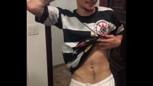 Jogador de futebol dando o cu porno gay