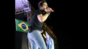 Luan santana gay 2017