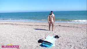 Nude masculino gay gif