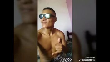 Porno novinho e tio gay caiu na net