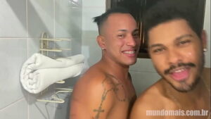 Pornono gay brasileiro munfo mais fred e bruno
