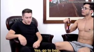 Video porno gay com novinhos safados e gostoso
