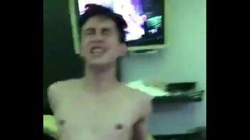 Videos porno primos novinho gay amador em casa