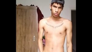 Xvideos teens gays novinhos gozando solo amador