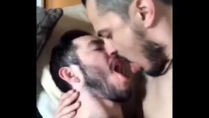 Beijos gays em filmes grátis