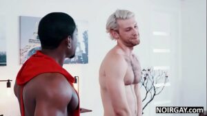 Latin muscle hunks bodybuilders gay videos