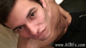 Voyeur gay amateur shower